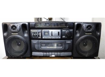 Panasonic Portable Stereo CD System RX-DS520