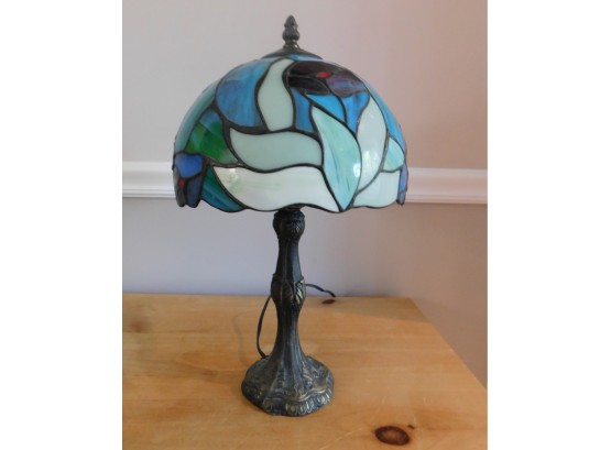 Decorative Tiffany Inspired Table Lamp With Stained Glass Lampshade