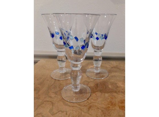 Set Of 3 Glass Goblets With Blue Stone Designs
