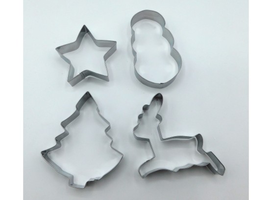 Set Of 4 Cookie Cutters With Tin