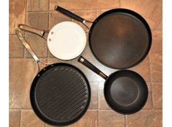 Assorted Set Of 4 Pots & Pans