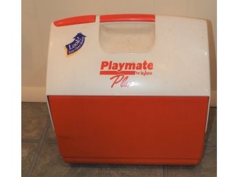 Red/White Playmate Plus Igloo Cooler