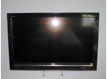 40' Sony Bravia -  Flat Screen TV -  Serial# 8110038 - 2007