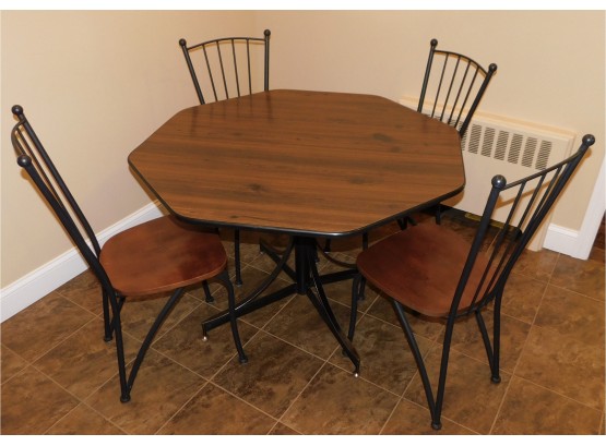 Stylish Metal Frame Kitchen Table With 4 Chairs