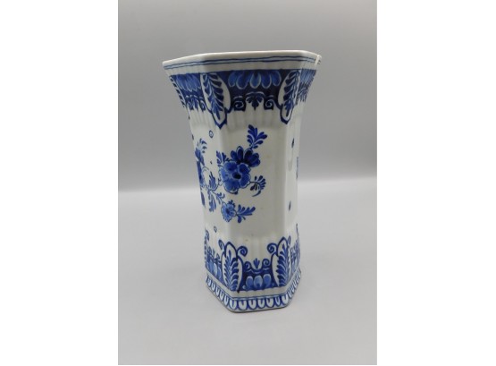 Lovely Delft Hand Painted Ceramic Vase