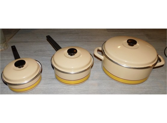 Vintage Set Of Sauce Pans