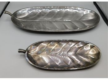 Vintage Pair Of International Silver Company Silver Plated Leaf Style Trays