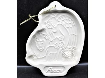 Longaberger Pottery Peace Angel Cookie Mold