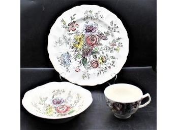 Vintage Johnson Brothers Sheraton Genuine Hand Engraving Floral Design Dinnerware Set - 10 Total Pieces