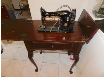 Vintage Singer Sewing Machine Table