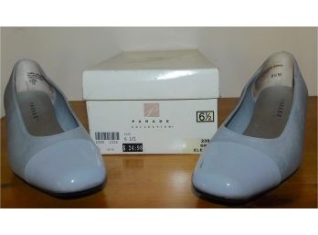 Parade Collection Blue Heels - Women's Size 6.5