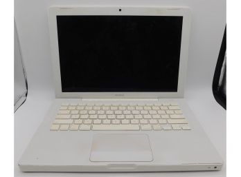 Apple MacBook 13in Widescreen Notebook Laptop Computer