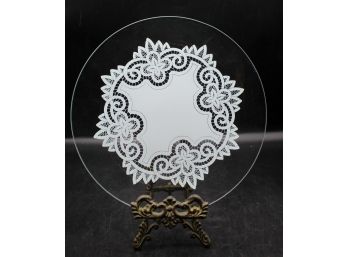 Lovely Set Of 12 Clear Glass Plates With White Lace Design W/ Case