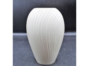 Rare LENOX Small Mirage Ribbed Ivory White Collection Vase