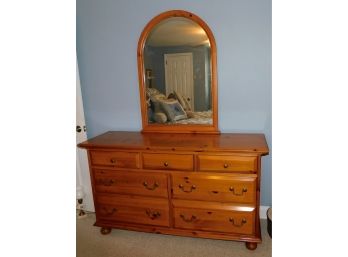 Open Home Pine Bedroom Dresser With Mirror