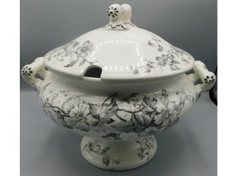 Nyponblomina - Ceramic Hand Painted Soup Tureen