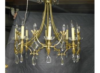 Elegant Vintage Brass Mid Century Modern Chandelier With 8 Arms Hanging Prisms