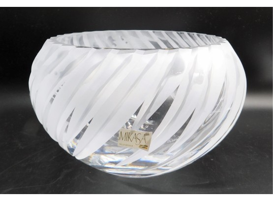 Mikasa Frosted Crystal Bowl