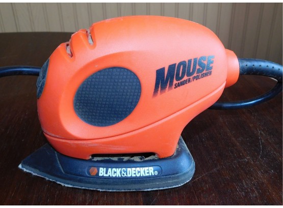 Black & Decker Mouse Sander/polisher #MS500K With Replacement Sandpaper In Storage Box