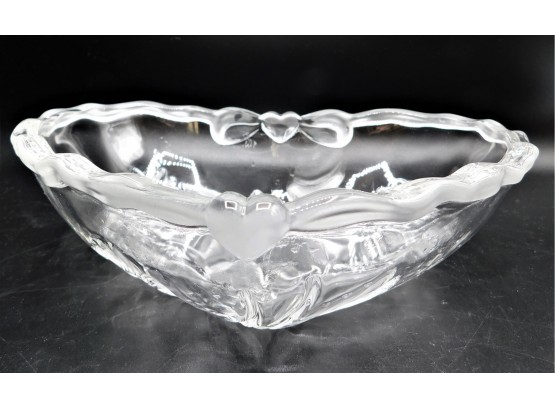Heart-shaped Glass Bowl With A Frosted Bouquet Of Flowers