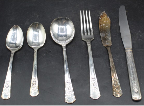 Vintage W.M Rogers A1 Plus Oneida Silver Plated Flatware Set - 38 Total Pieces