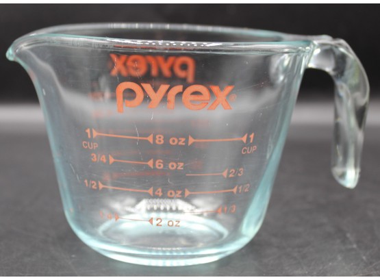 Vintage PYREX #532 1 Cup Measuring Cup Glass, Metric, Red Letters