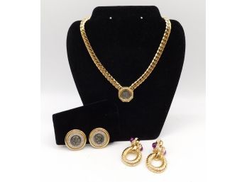 Elegant Vintage Gold Tone Coin Jewelry Set With Gold Tone Dangle Hoop Earrings