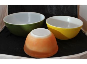 Pyrex Bowls, Set Of 3