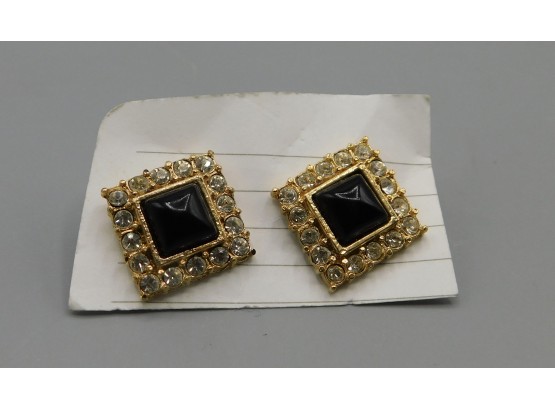 Pair Of Black & White Cubic Zirconia Stone Earrings
