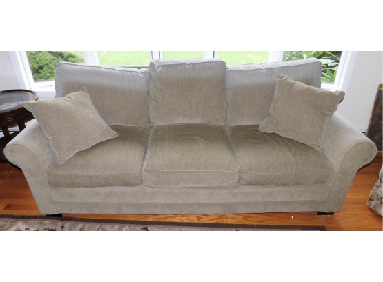 Haining Gelin Furniture Company Sofa With Two Throw Pillows