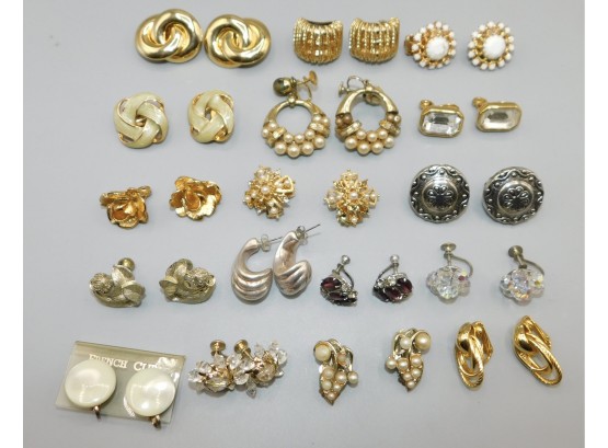 Assorted Lot Of Costume Jewelry Earrings