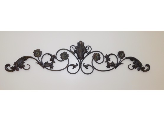 Decorative Wrought Iron Floral Pattern Wall Decor