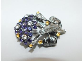 Lovely Costume Jewelry Rhinestone Brooch Pin