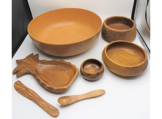Assorted Wood Bowls, Spoons & Pineapple Plates