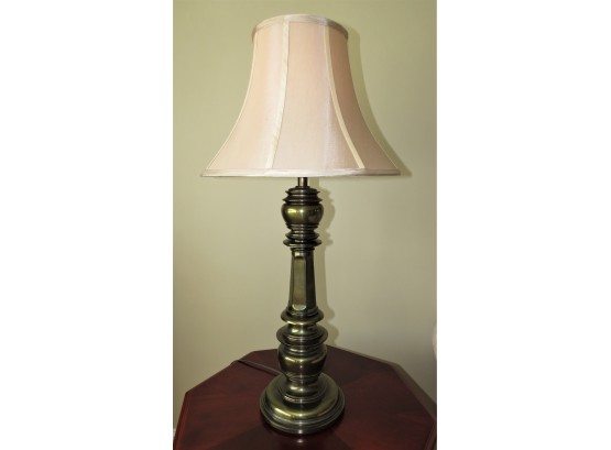 Traditional Style Table Lamp With Shade