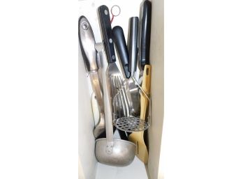 Assorted Lot Of Kitchen Accessories