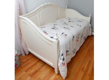 Stylish Beautiful Raymour & Flanigan's Furniture - Off White Twin Day Bed W/ 3 Storage Drawers