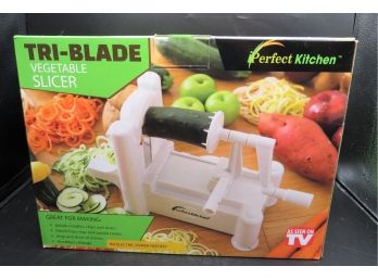 As Seen On TV - Perfect Kitchen Tri-blade Vegetable Slicer - In Original Box