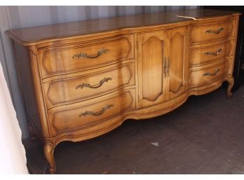 Vintage French Provincial Style 9 Drawer Dresser