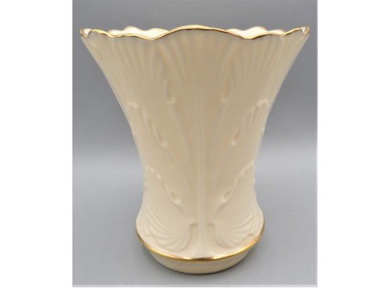 Lenox Hand Decorated 24K Gold Cranford Vase