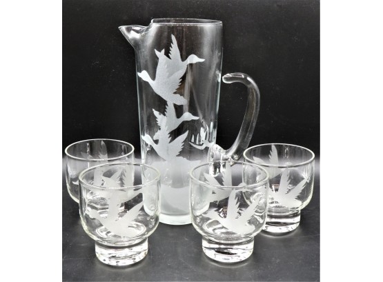 Etched Geese Glass Pitcher And Glasses - Set Of 5