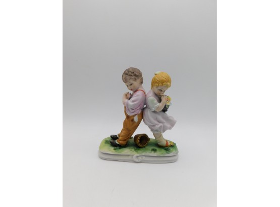 Vintage Capodimonte Style Porcelain Boy & Girl In Field Figurine