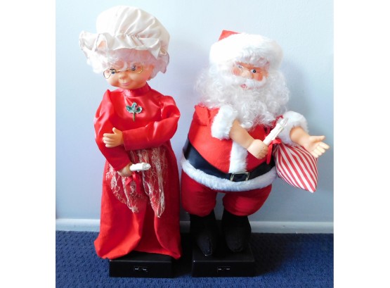Santa's Favorites Animatronic Santa Claus & Mrs. Claus Decorations