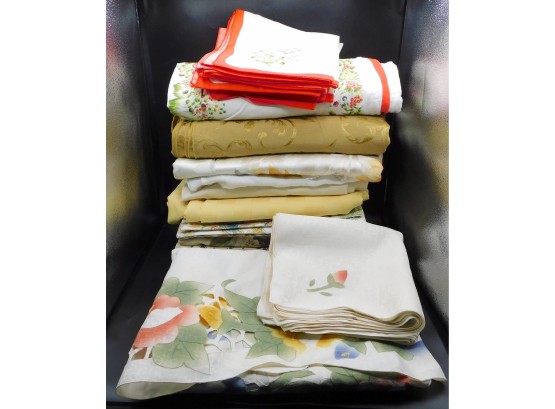 Assorted Lot Of Table Cloths & Placemats