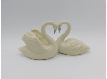 Lenox Wedding Promises Forever Yours Swans Figurine