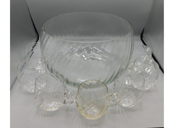 Large Glass Punch Bowl With 7 Glass Mugs