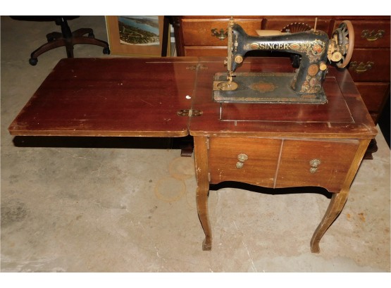 Antique Singer Sewing Machine #g6833025 With Sewing Table