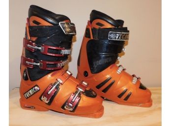 Pair Of Technica Icon TNTX Ski Boots - Size 8.5