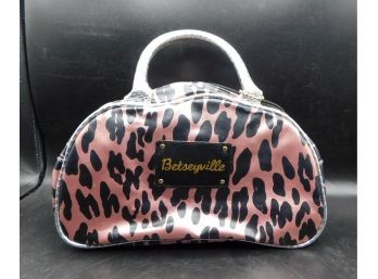 Betseyville - Pink Cheetah Print Hand Bag With Matching Makeup Bag