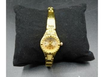 Vintage  Quartz Gold Tone Women's Fashion Watch